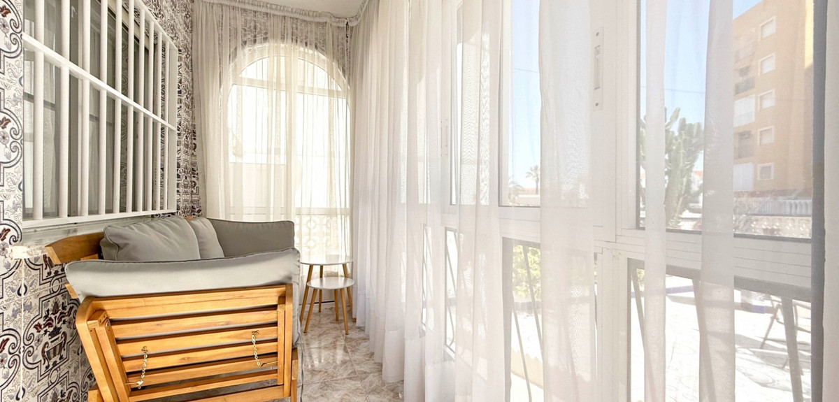 Se vende Apartamento Planta Baja de 2 dormitorios en Costa Blanca, Alicante, España