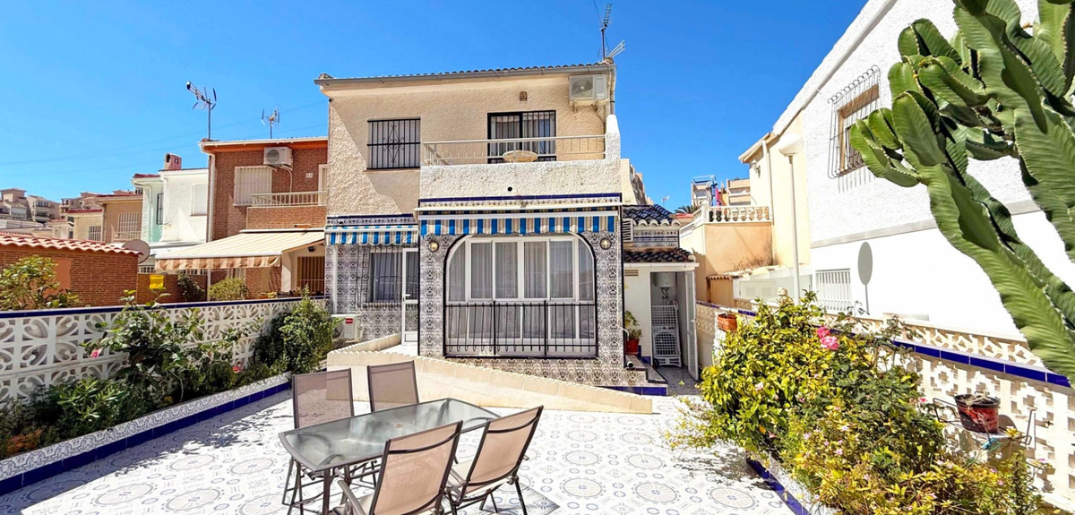 Se vende Apartamento Planta Baja de 2 dormitorios en Costa Blanca, Alicante, España