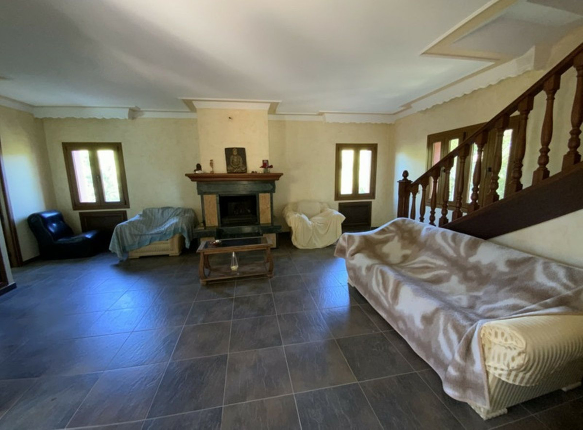 4 Bed Townhouse for sale in New Golden Mile Costa Del Sol, Málaga, Spain