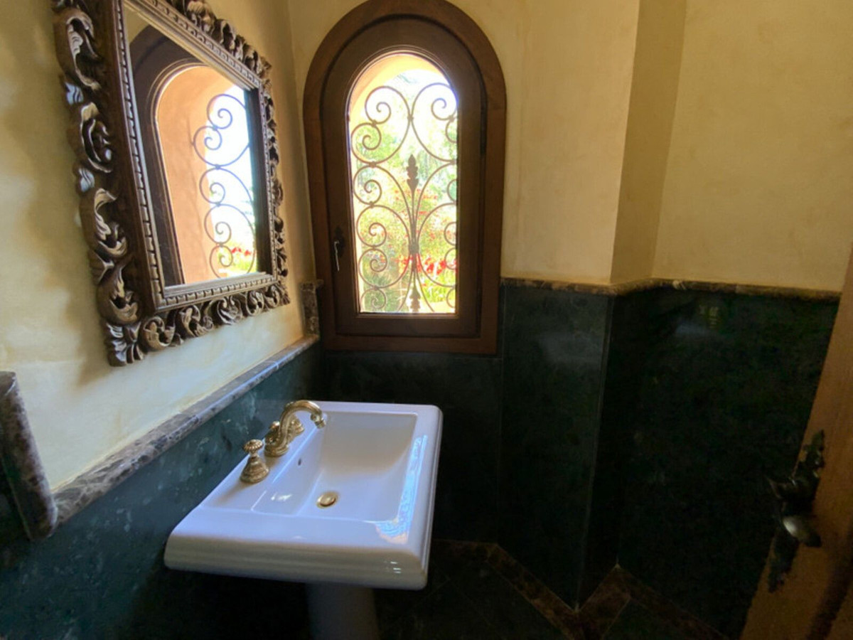 4 Bed Townhouse for sale in New Golden Mile Costa Del Sol, Málaga, Spain