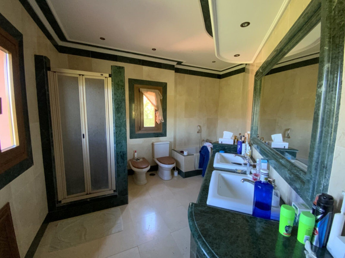 4 Bed Townhouse for sale in New Golden Mile Costa Del Sol, Málaga, Spain