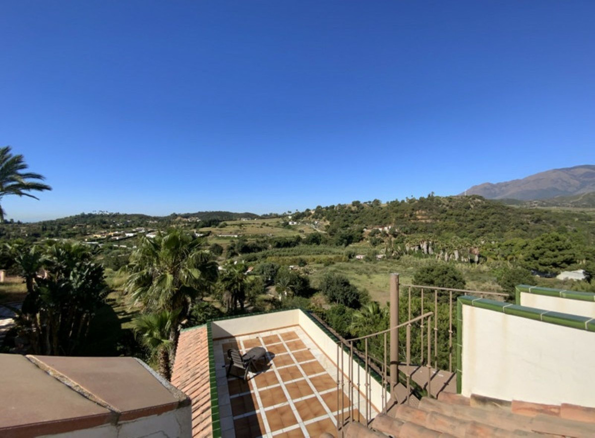 4 Bed Townhouse for sale in New Golden Mile Costa Del Sol, Málaga, Spain