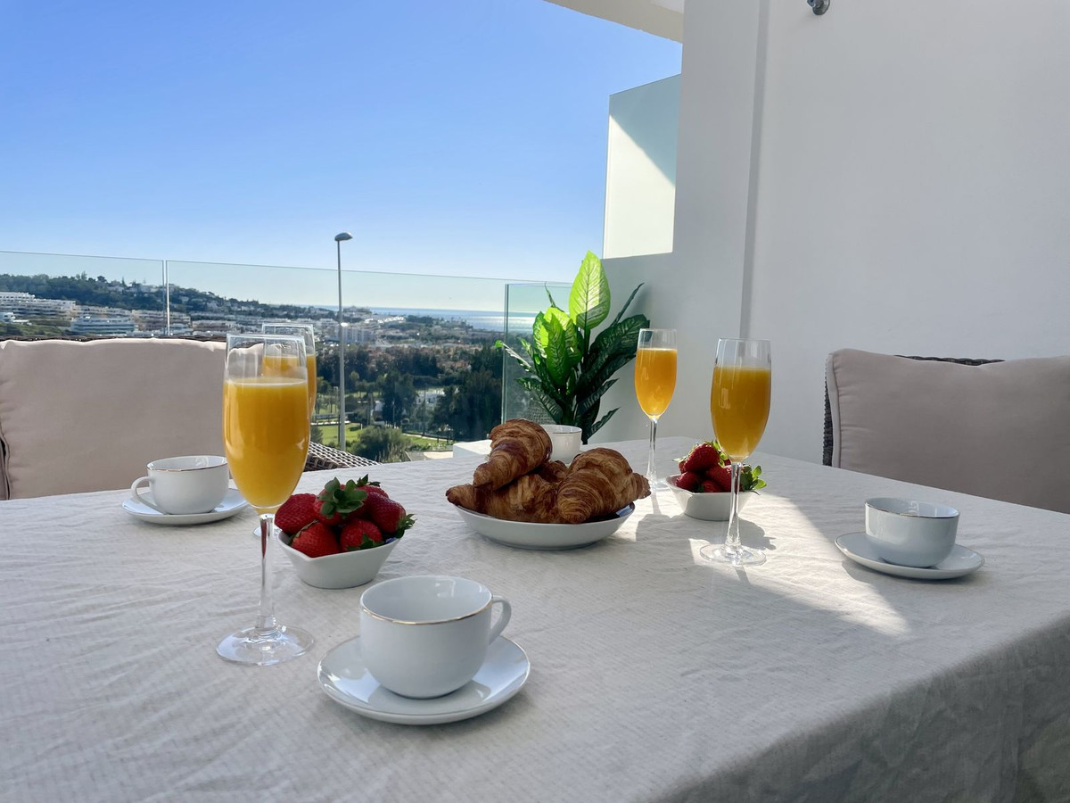 3 Bed Apartment for sale in La Cala De Mijas Costa Del Sol, Málaga, Spain