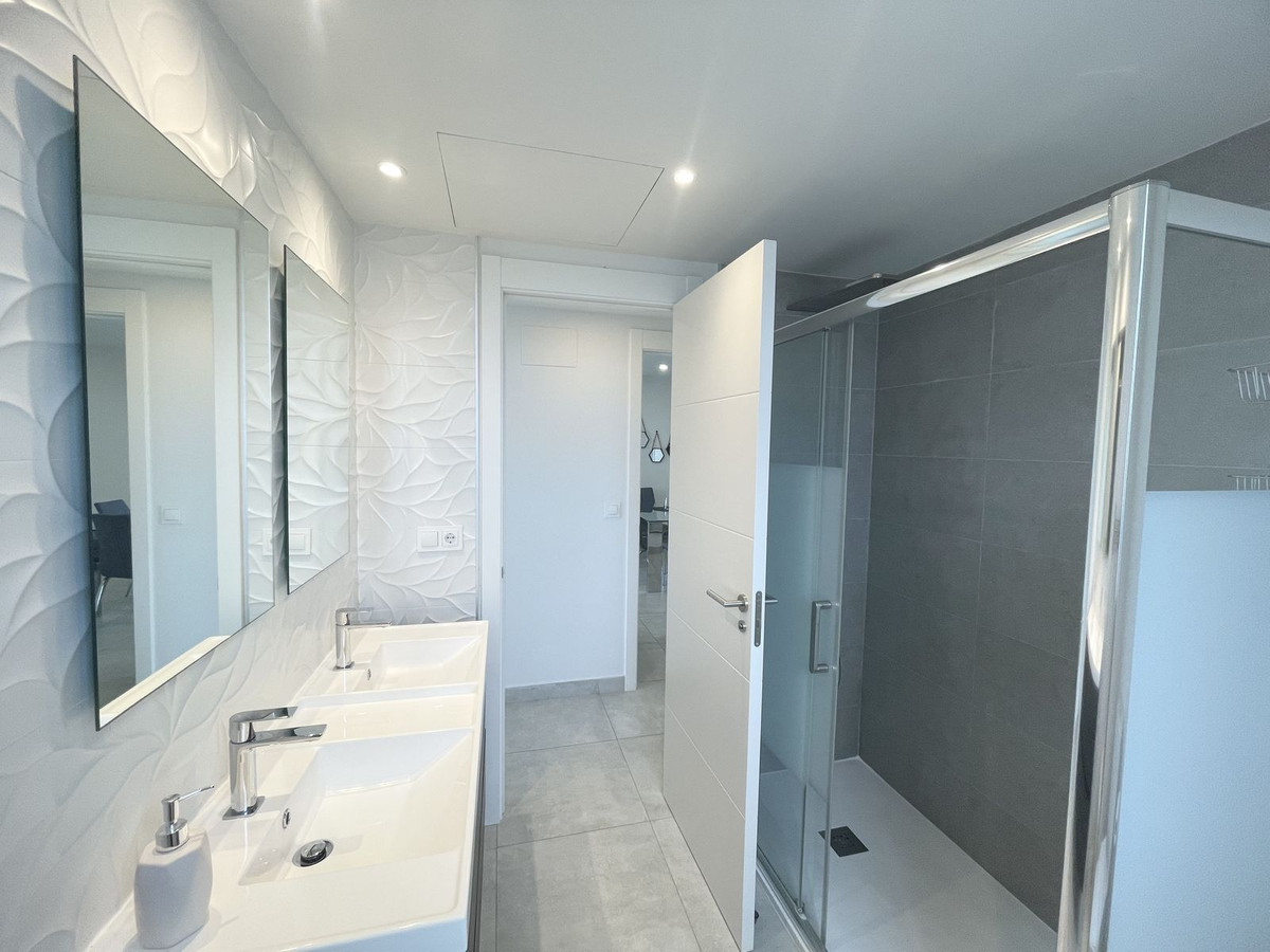 3 Bed Apartment for sale in La Cala De Mijas Costa Del Sol, Málaga, Spain