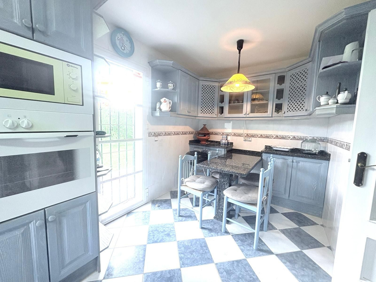 5 Bed Townhouse for sale in Cancelada Costa Del Sol, Málaga, Spain
