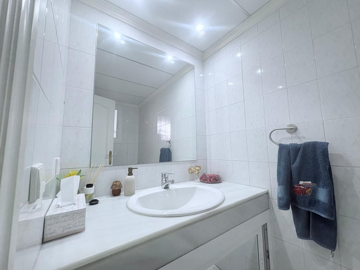 5 Bed Townhouse for sale in Cancelada Costa Del Sol, Málaga, Spain