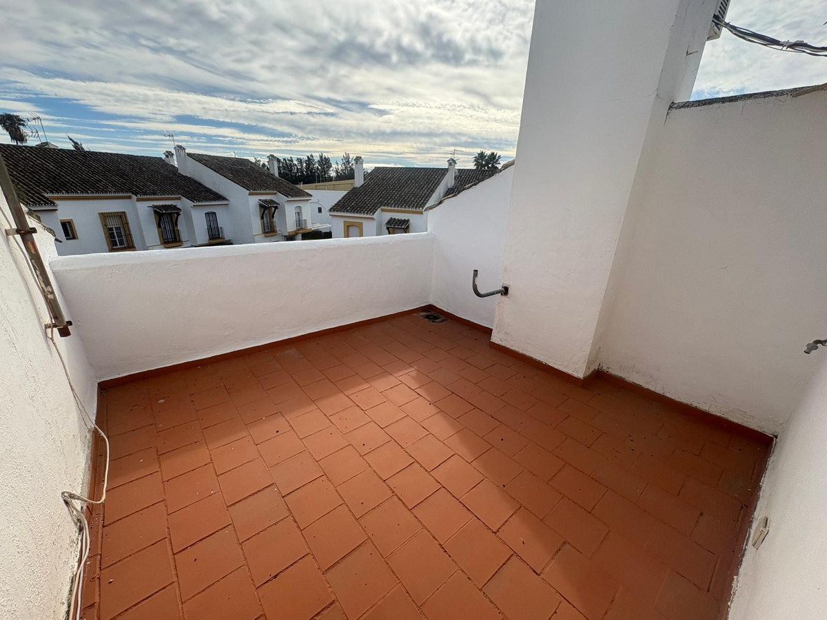 5 Bed Townhouse for sale in Cancelada Costa Del Sol, Málaga, Spain