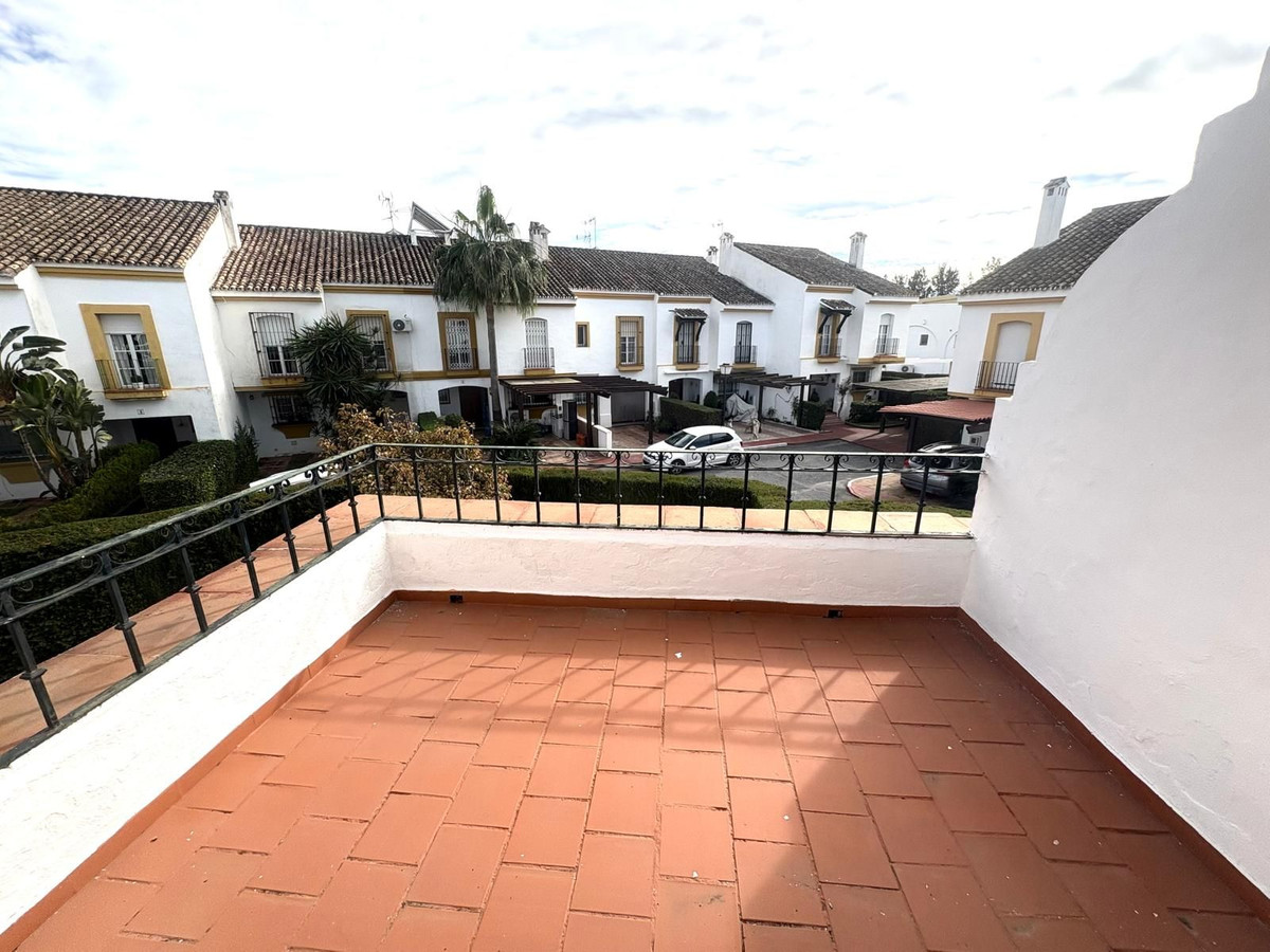 5 Bed Townhouse for sale in Cancelada Costa Del Sol, Málaga, Spain