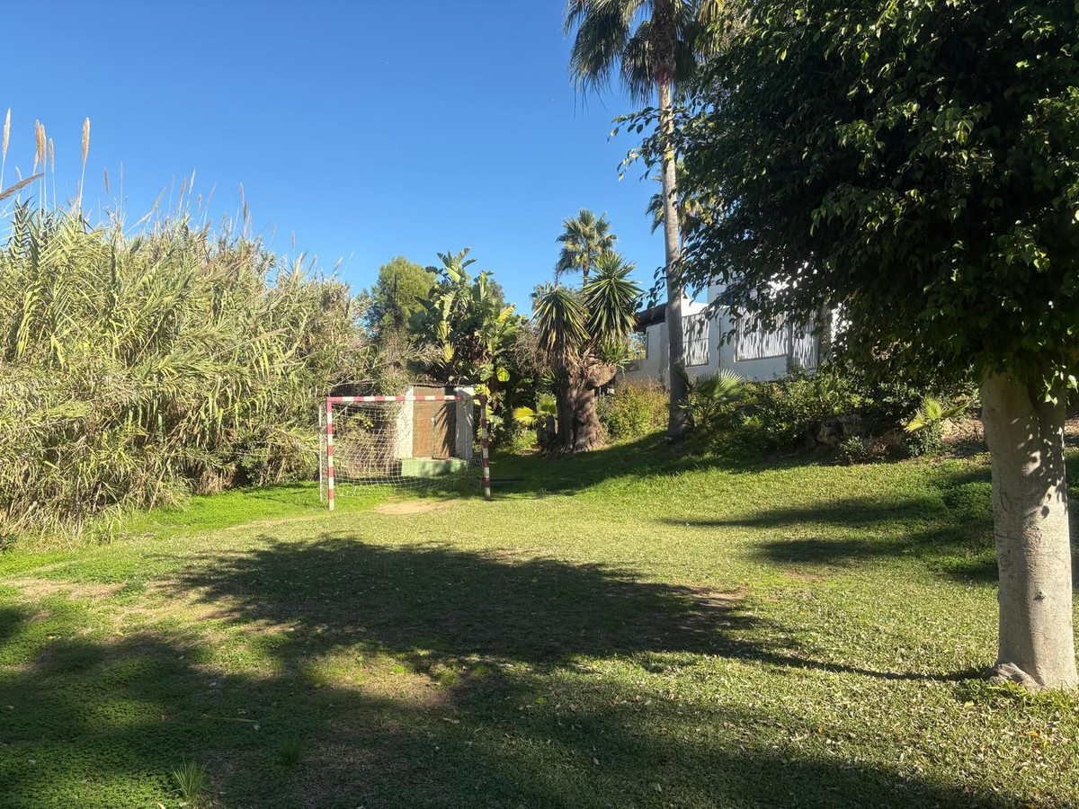 5 Bed Townhouse for sale in Cancelada Costa Del Sol, Málaga, Spain