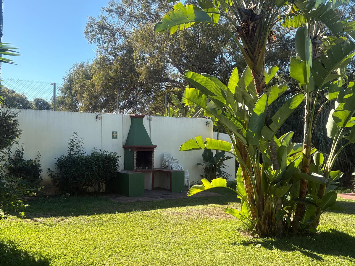 5 Bed Townhouse for sale in Cancelada Costa Del Sol, Málaga, Spain