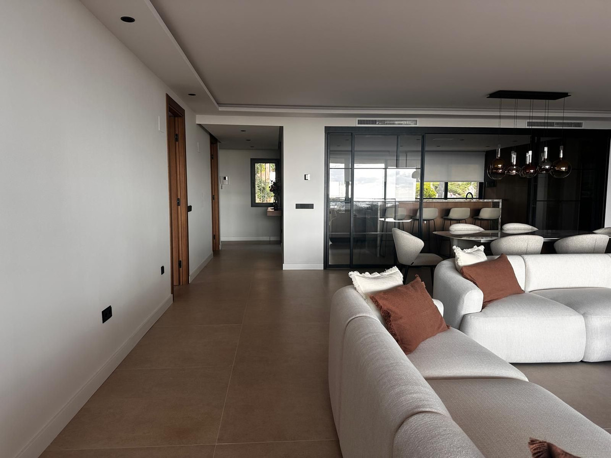 3 Bed Apartment for sale in Nueva Andalucía Costa Del Sol, Málaga, Spain