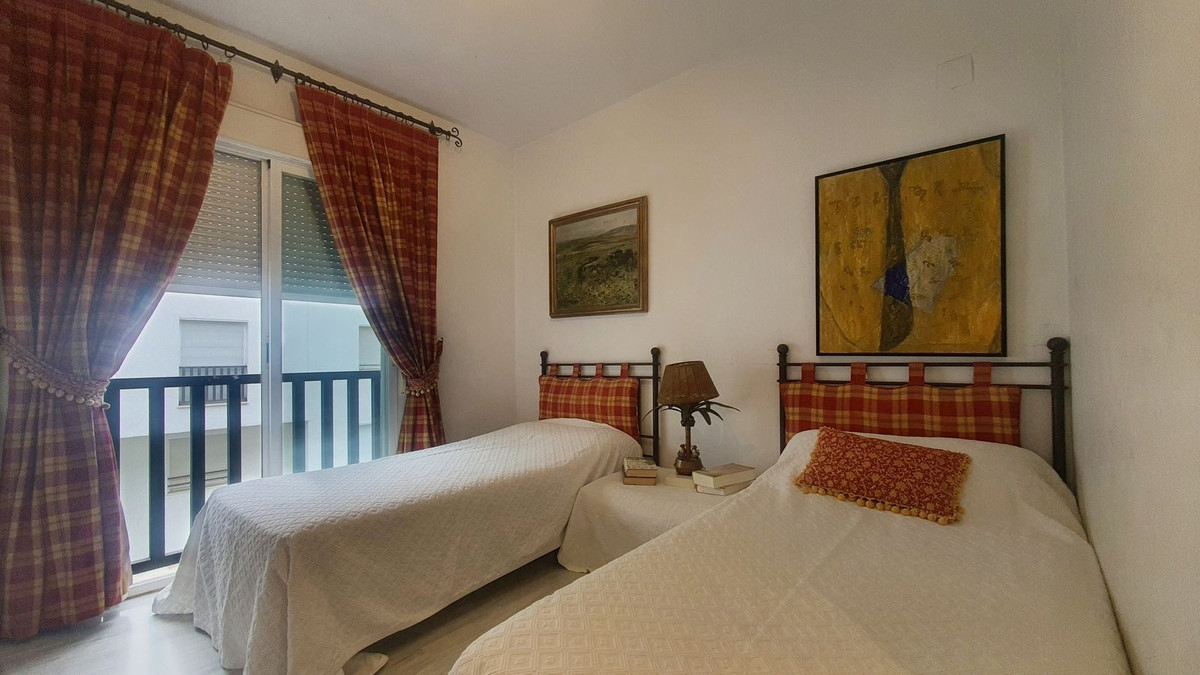 2 Bed Apartment for sale in Puerto Banús Costa Del Sol, Málaga, Spain