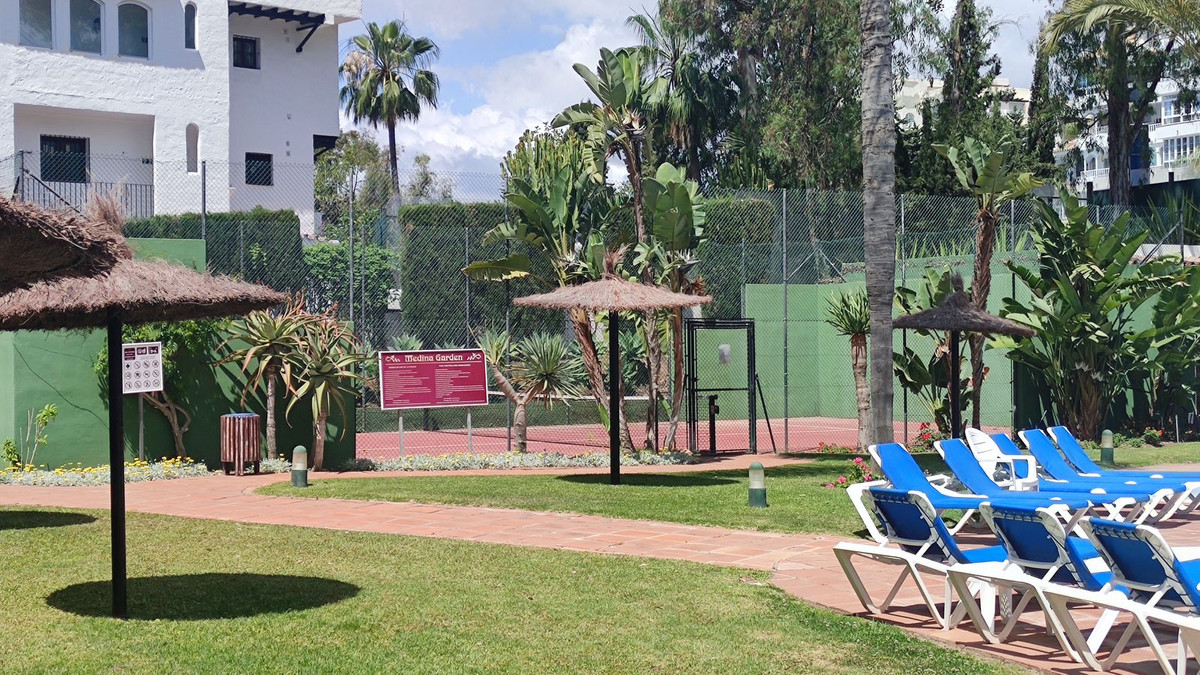 2 Bed Apartment for sale in Puerto Banús Costa Del Sol, Málaga, Spain