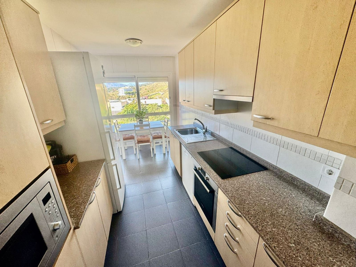 2 Bed Apartment for sale in Los Pacos Costa Del Sol, Málaga, Spain