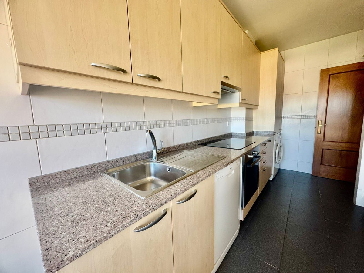 2 Bed Apartment for sale in Los Pacos Costa Del Sol, Málaga, Spain
