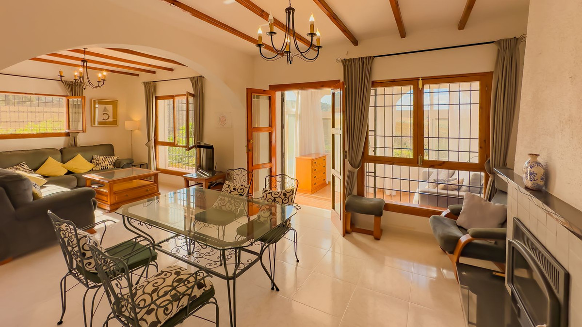 2 Bed Townhouse for sale in Almogía Costa Del Sol, Málaga, Spain