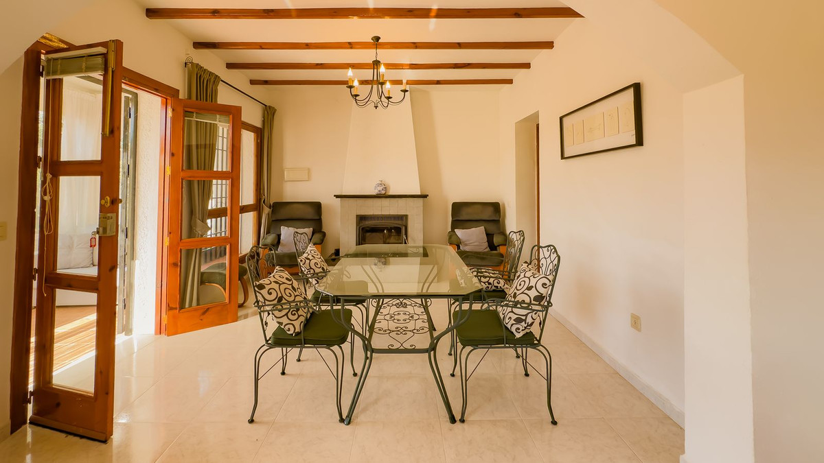 2 Bed Townhouse for sale in Almogía Costa Del Sol, Málaga, Spain