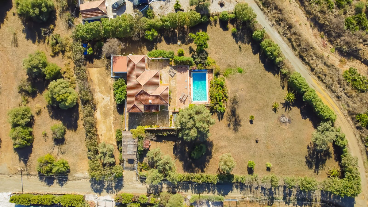 2 Bed Townhouse for sale in Almogía Costa Del Sol, Málaga, Spain