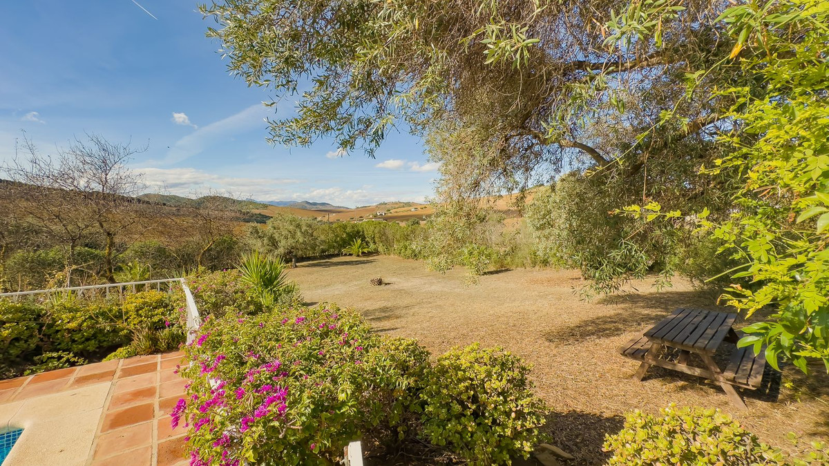 2 Bed Townhouse for sale in Almogía Costa Del Sol, Málaga, Spain