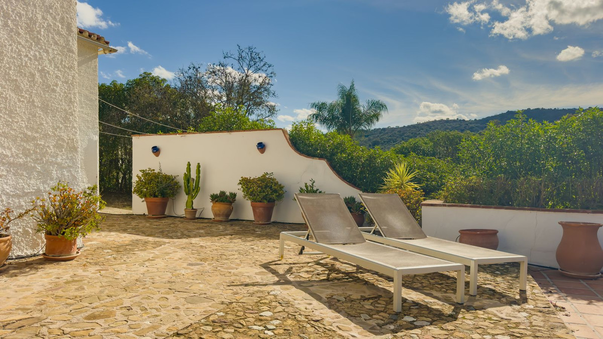 2 Bed Townhouse for sale in Almogía Costa Del Sol, Málaga, Spain