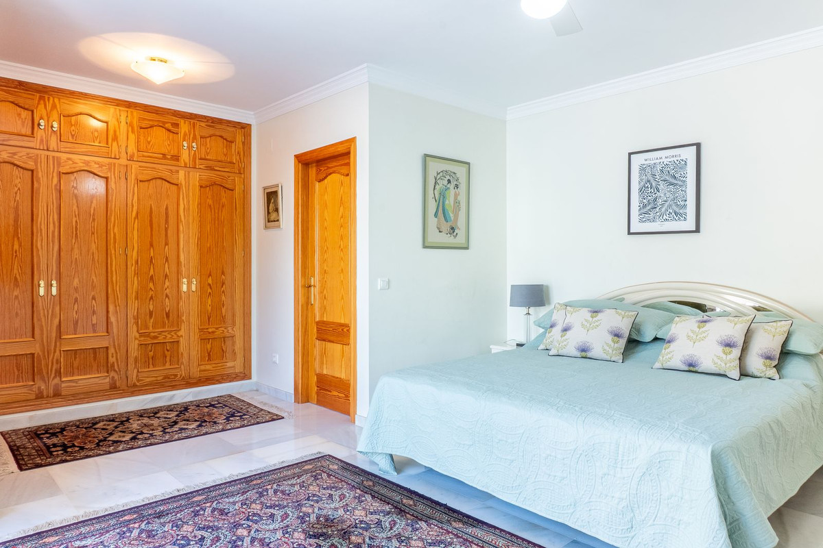 Se vende Villa - Chalet de 5 dormitorios en Costa Del Sol, Málaga, España