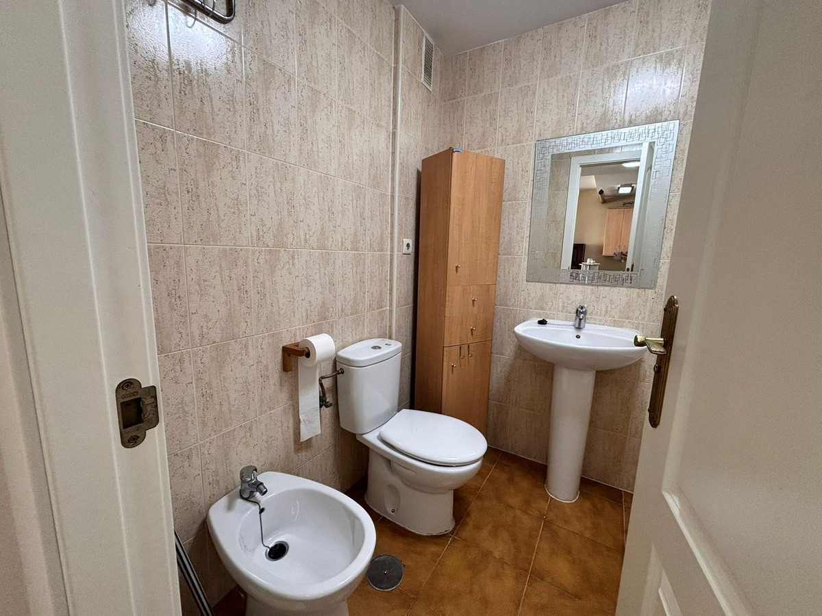 1 Bed Apartment for sale in Calahonda Costa Del Sol, Málaga, Spain