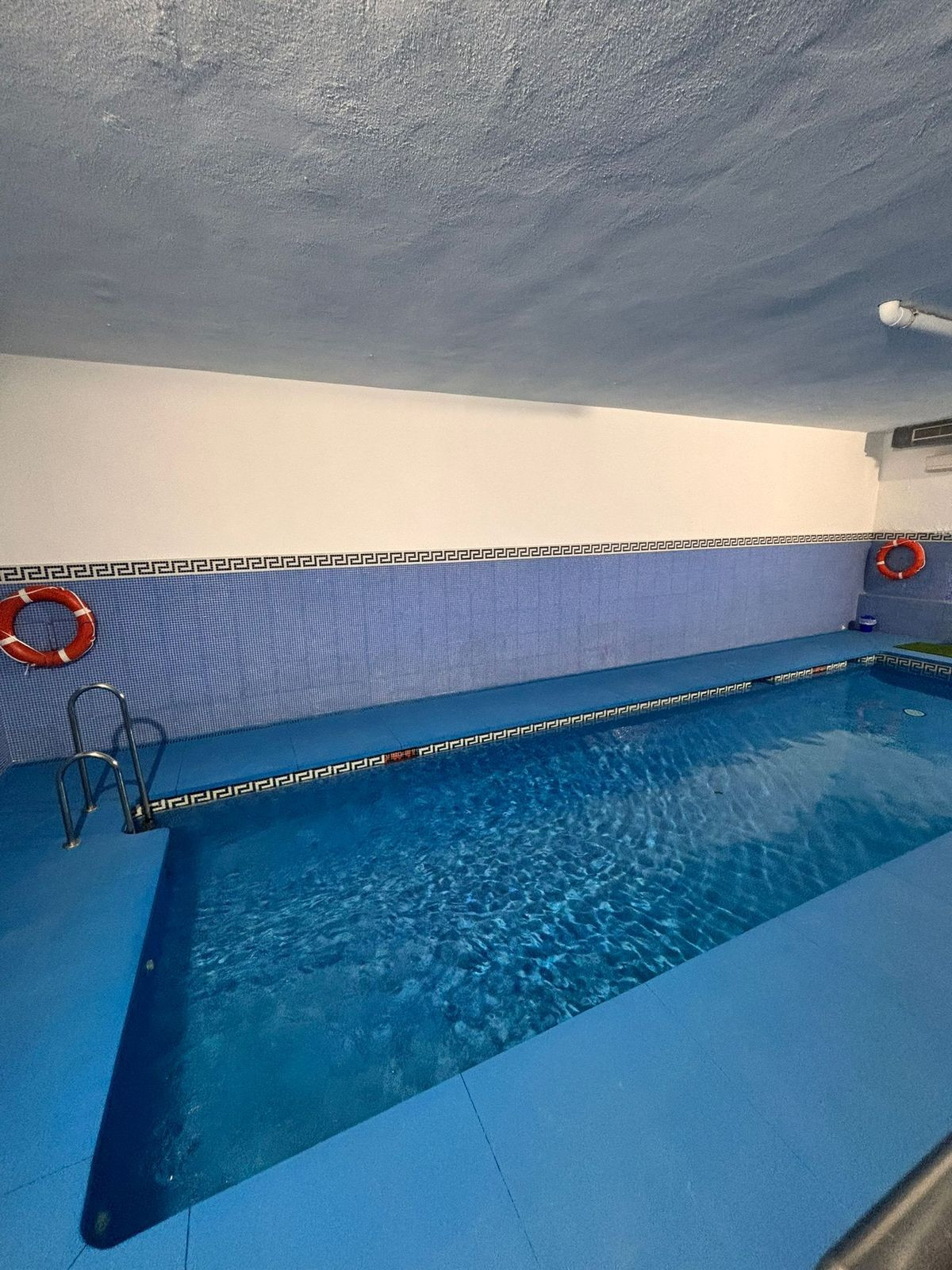 1 Bed Apartment for sale in Calahonda Costa Del Sol, Málaga, Spain