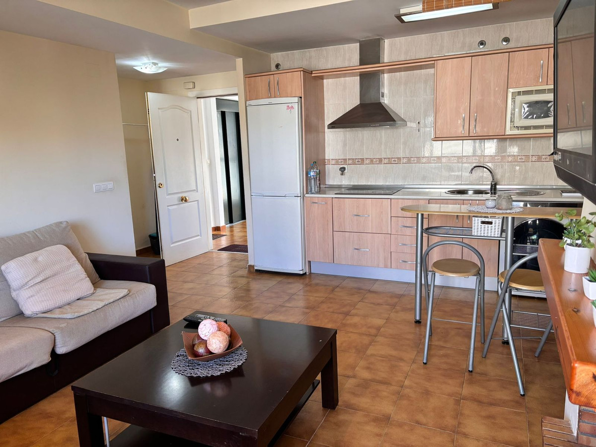 1 Bed Apartment for sale in Calahonda Costa Del Sol, Málaga, Spain