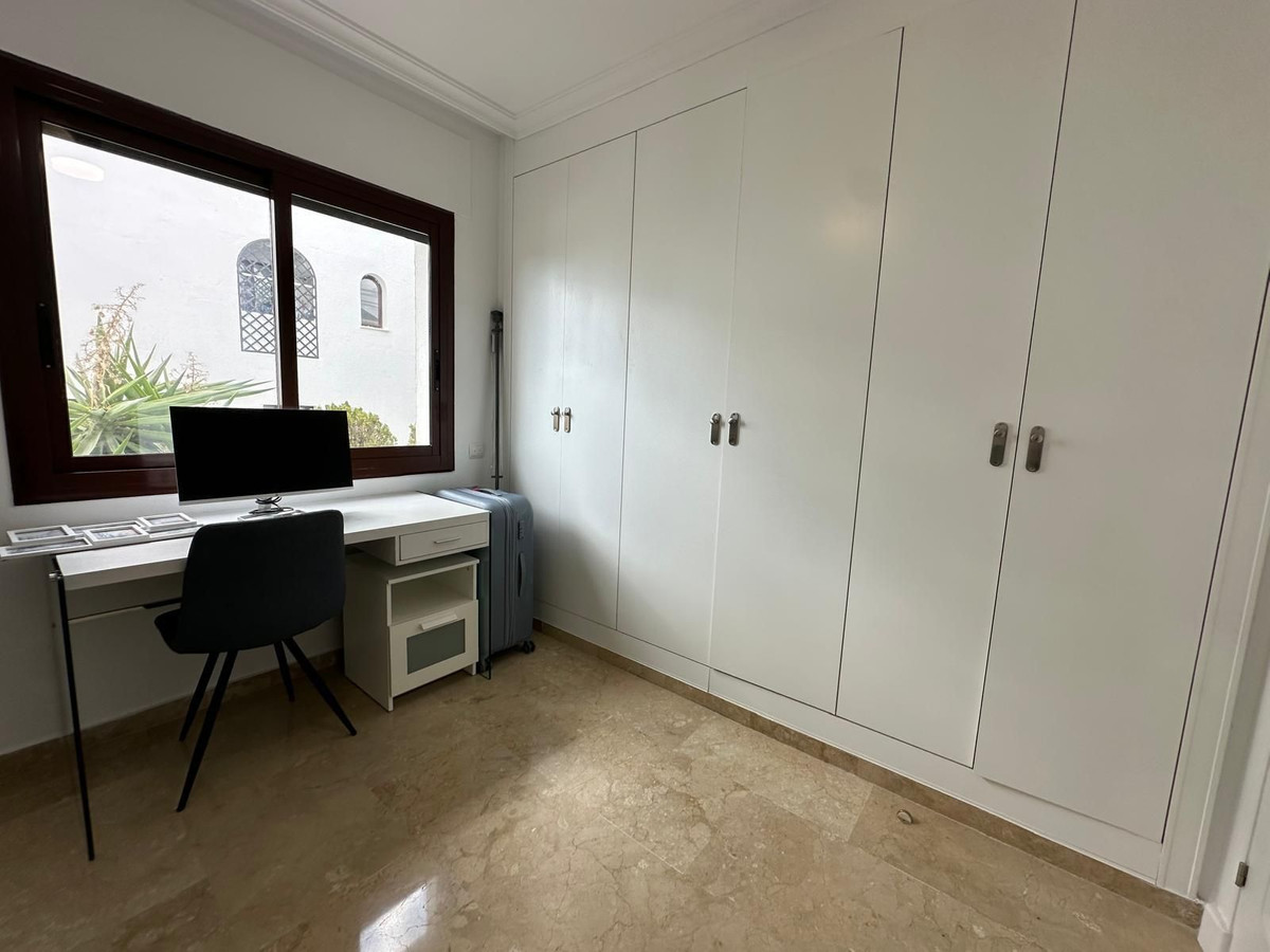 2 Bed Apartment for sale in The Golden Mile Costa Del Sol, Málaga, Spain