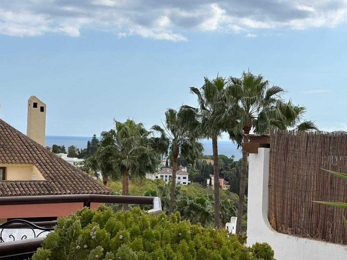 2 Bed Apartment for sale in The Golden Mile Costa Del Sol, Málaga, Spain