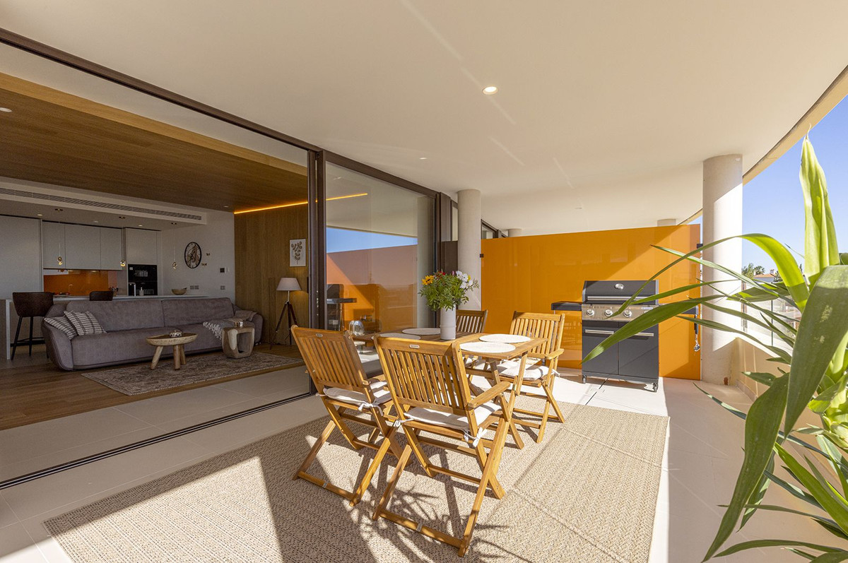 2 Bed Apartment for sale in Higueron Costa Del Sol, Málaga, Spain