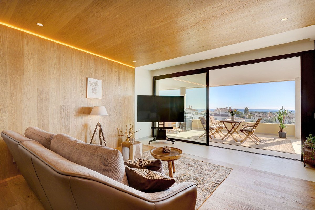 2 Bed Apartment for sale in Higueron Costa Del Sol, Málaga, Spain