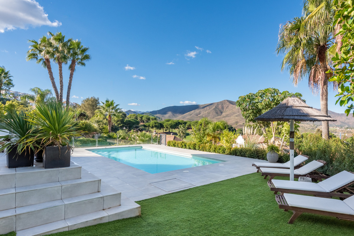 4 Bed Townhouse for sale in La Cala Golf Costa Del Sol, Málaga, Spain