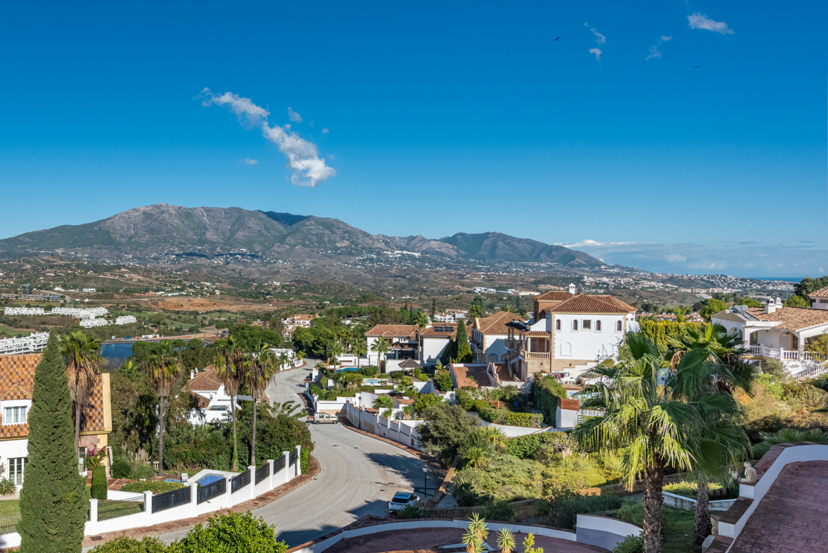 4 Bed Townhouse for sale in La Cala Golf Costa Del Sol, Málaga, Spain