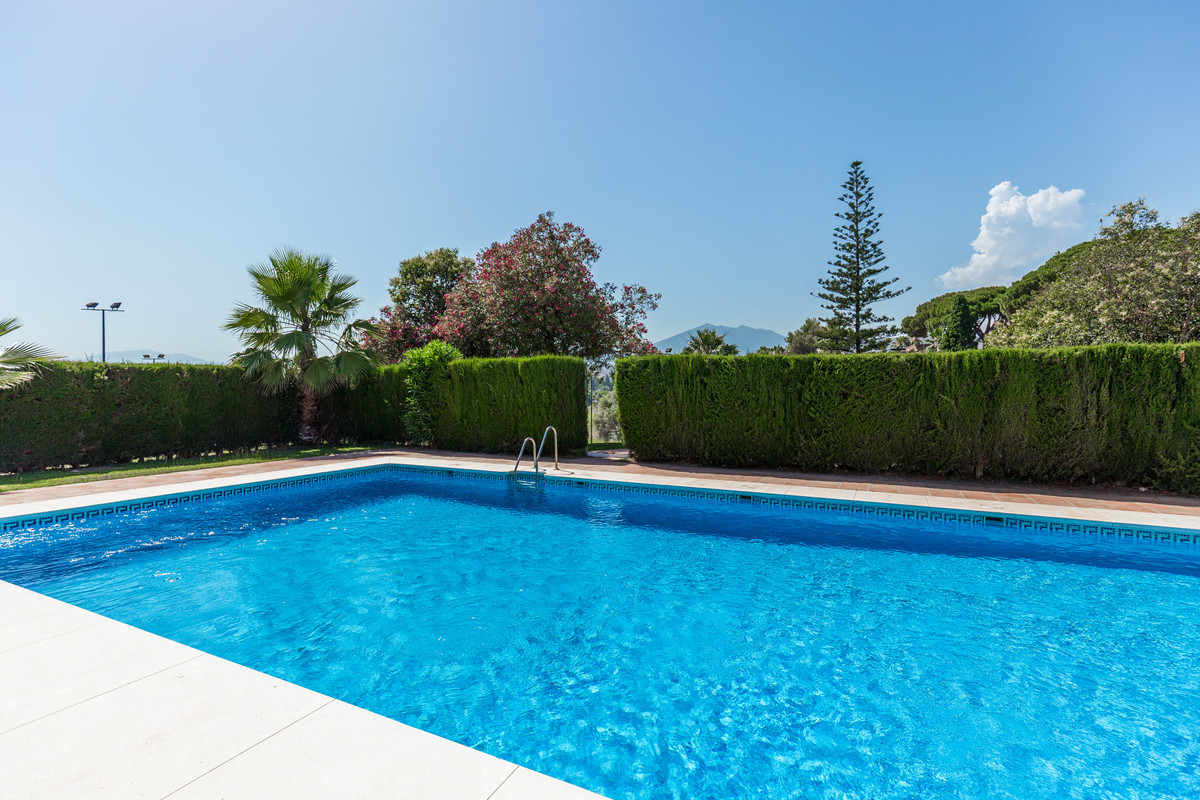 2 Bed Townhouse for sale in Nueva Andalucía Costa Del Sol, Málaga, Spain