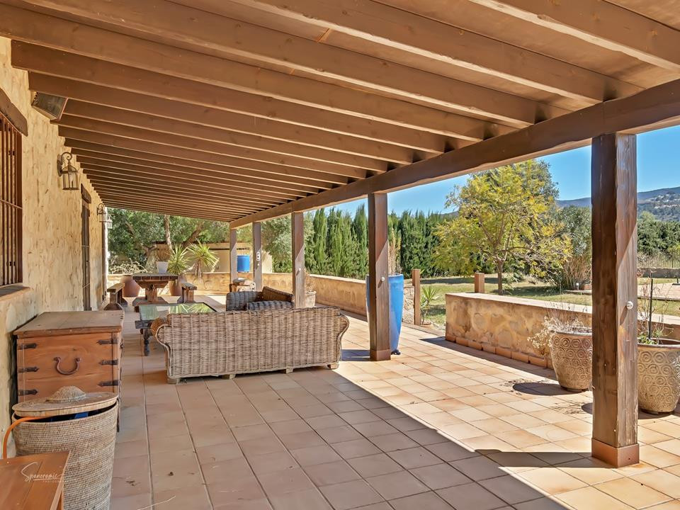 5 Bed Townhouse for sale in Benidoleig Costa Blanca, Alicante, Spain