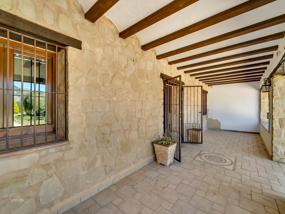 5 Bed Townhouse for sale in Benidoleig Costa Blanca, Alicante, Spain
