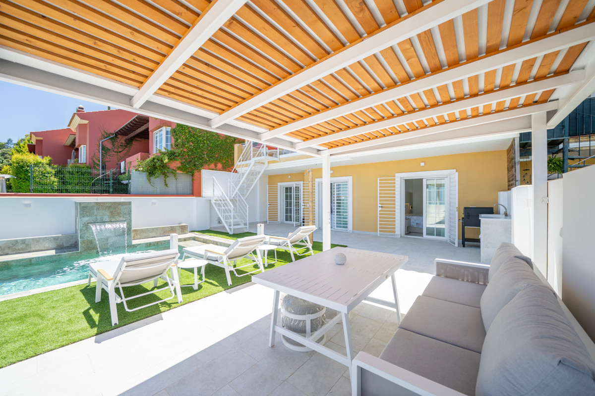 4 Bed Townhouse for sale in La Mairena Costa Del Sol, Málaga, Spain