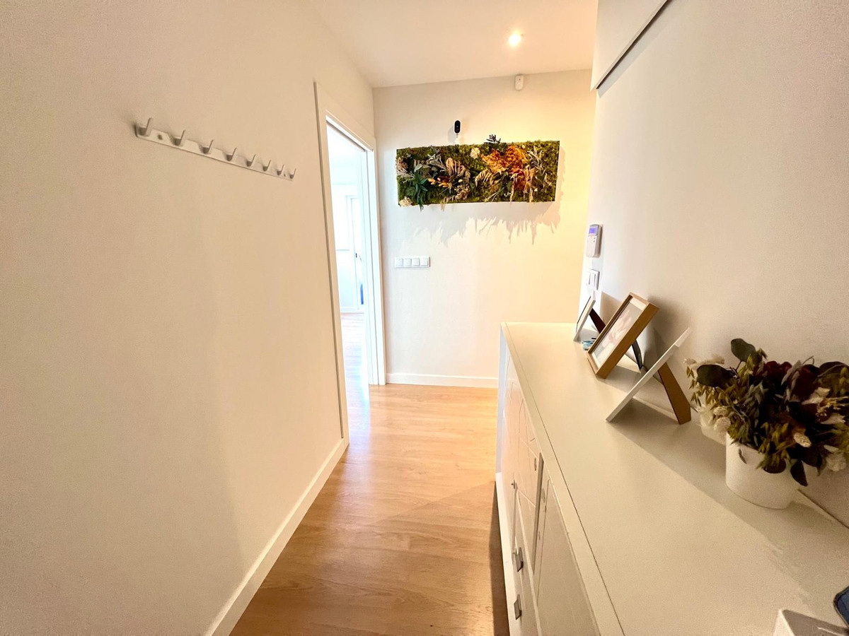 Se vende Villa - Chalet de 4 dormitorios en Costa Blanca, Alicante, España