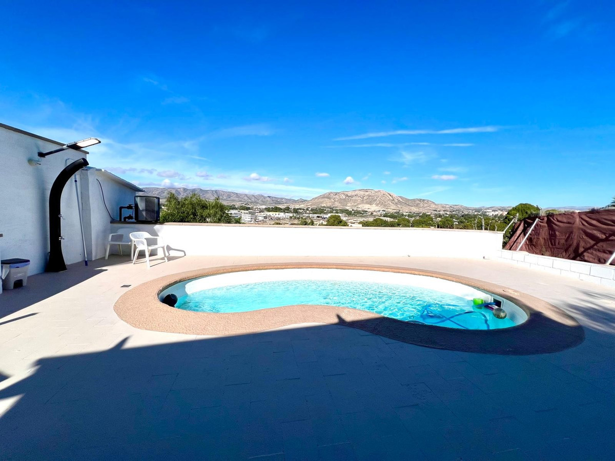 Se vende Villa - Chalet de 4 dormitorios en Costa Blanca, Alicante, España