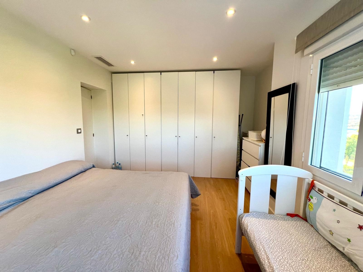 Se vende Villa - Chalet de 4 dormitorios en Costa Blanca, Alicante, España