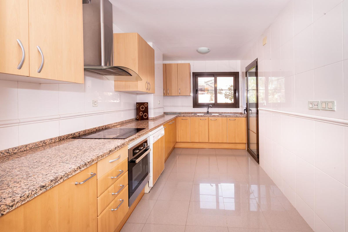 4 Bed Apartment for sale in Hacienda Del Sol Costa Del Sol, Málaga, Spain