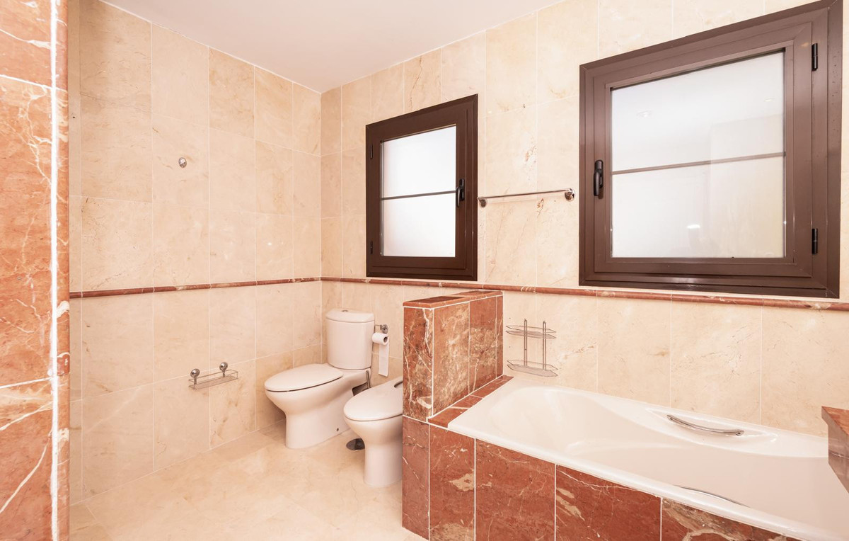 4 Bed Apartment for sale in Hacienda Del Sol Costa Del Sol, Málaga, Spain