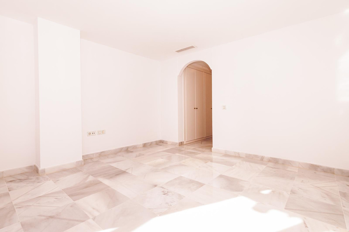 4 Bed Apartment for sale in Hacienda Del Sol Costa Del Sol, Málaga, Spain