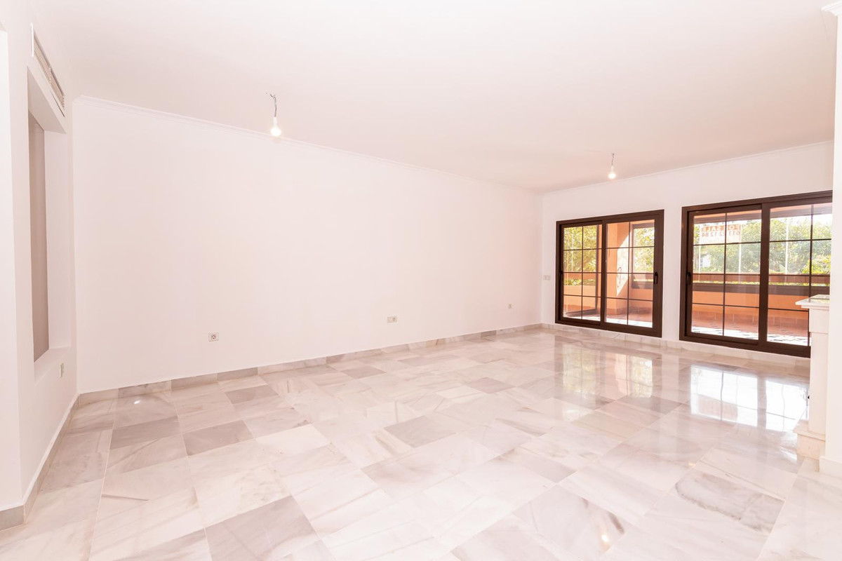 4 Bed Apartment for sale in Hacienda Del Sol Costa Del Sol, Málaga, Spain