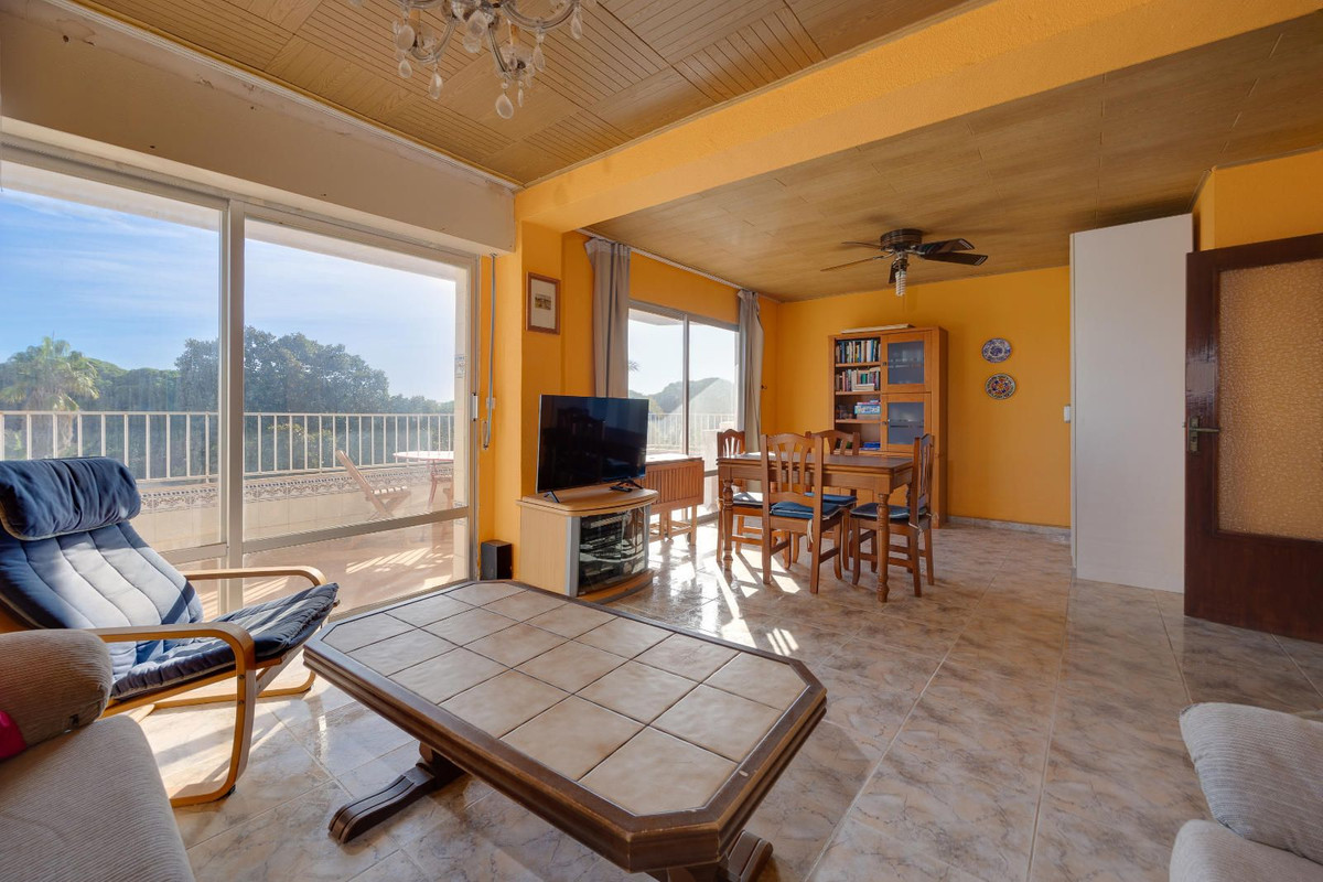 Se vende Apartamento Planta Media de 2 dormitorios en Costa Blanca, Alicante, España