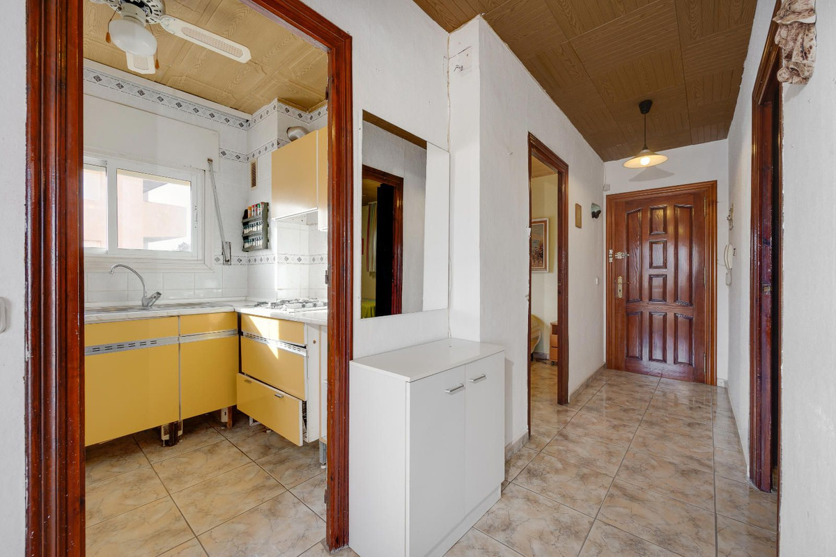 Se vende Apartamento Planta Media de 2 dormitorios en Costa Blanca, Alicante, España