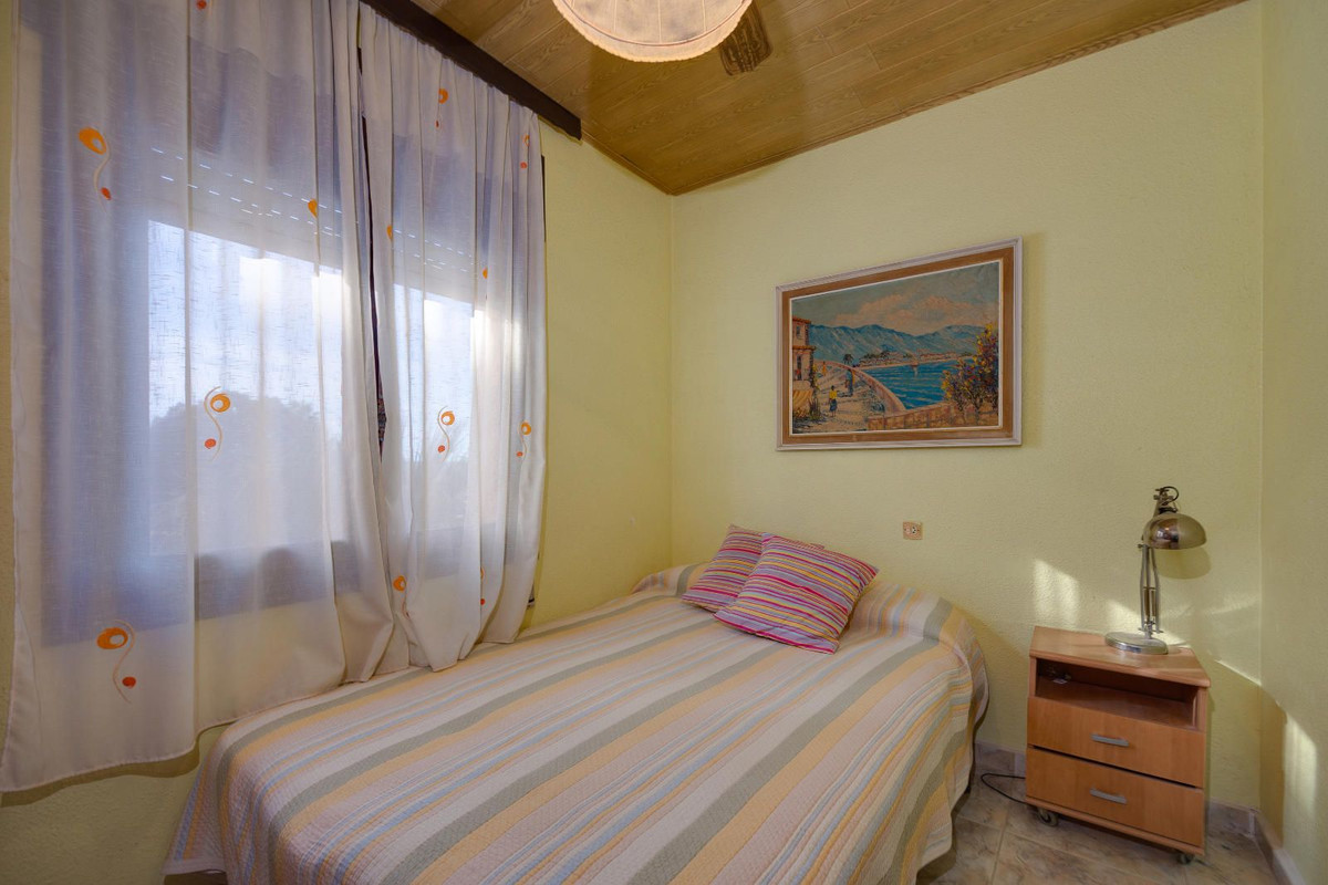 Se vende Apartamento Planta Media de 2 dormitorios en Costa Blanca, Alicante, España
