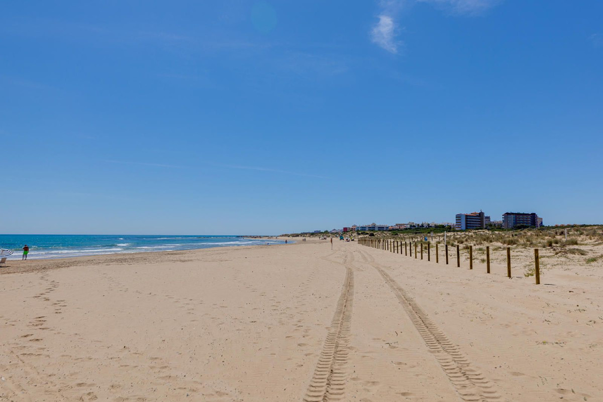 Se vende Apartamento Planta Media de 2 dormitorios en Costa Blanca, Alicante, España