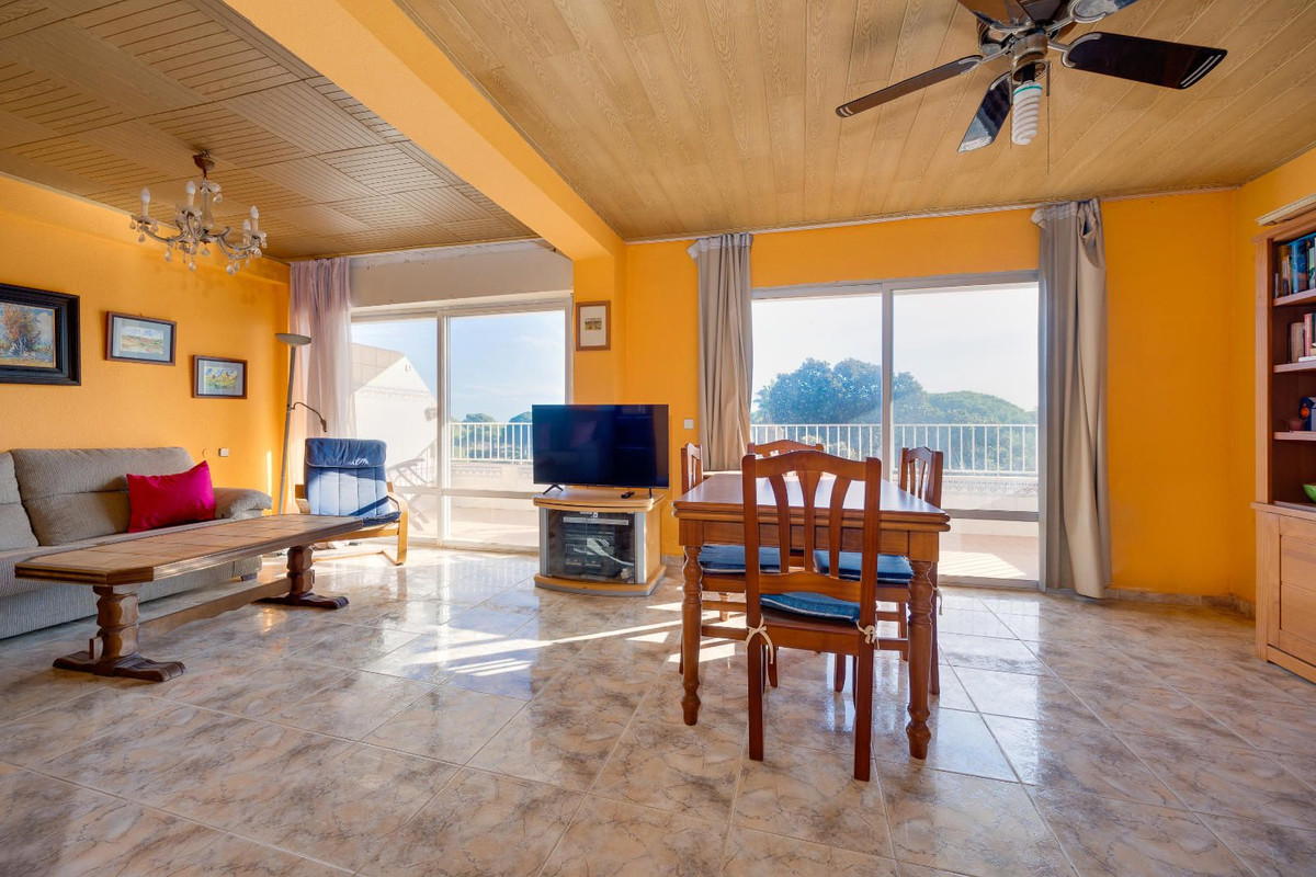 Se vende Apartamento Planta Media de 2 dormitorios en Costa Blanca, Alicante, España